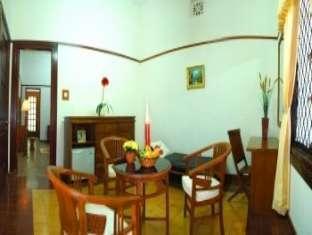 Rumah Ebo Бандунг Екстер'єр фото